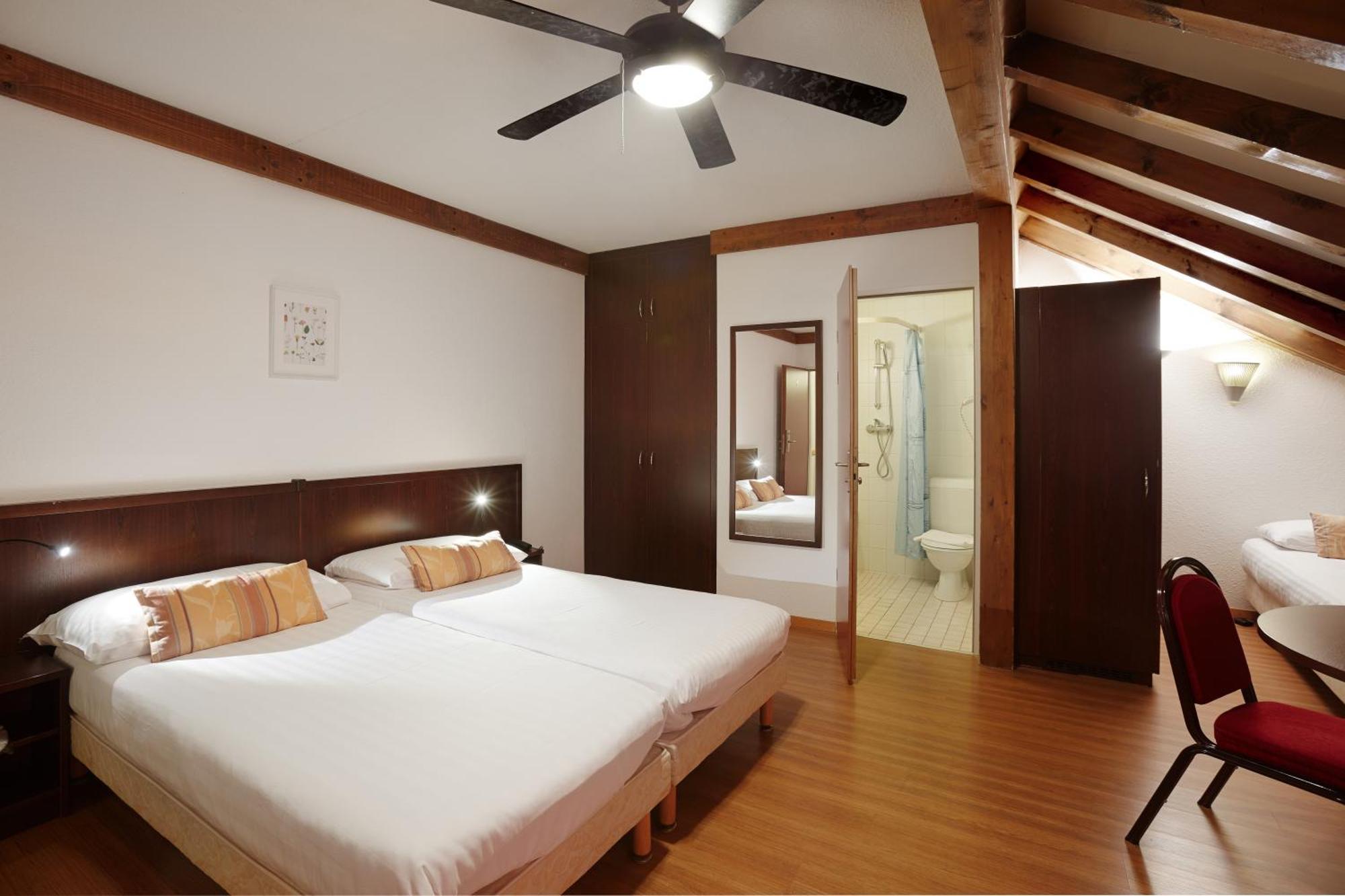 Hotel Calvy 3*